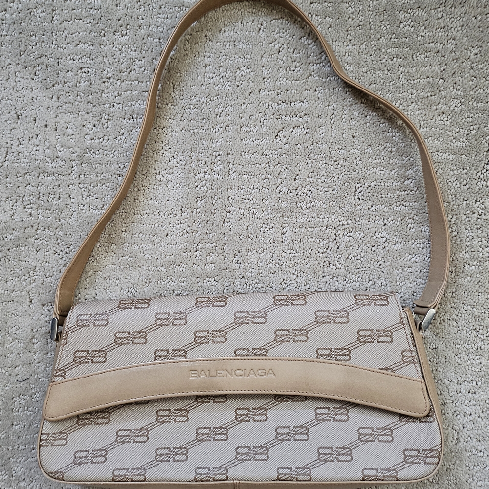 Vintage Logo Balenciaga Beige Shoulder Baguette Bag